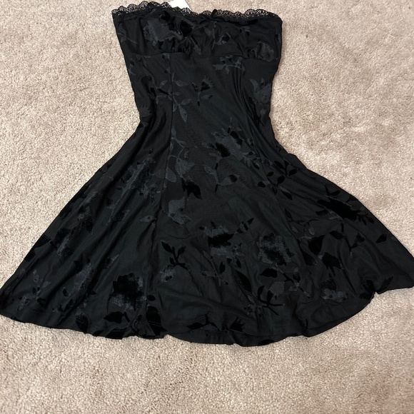 Semi Formal Strapless Dress, Windsor, New with tags - Picture 1 of 1